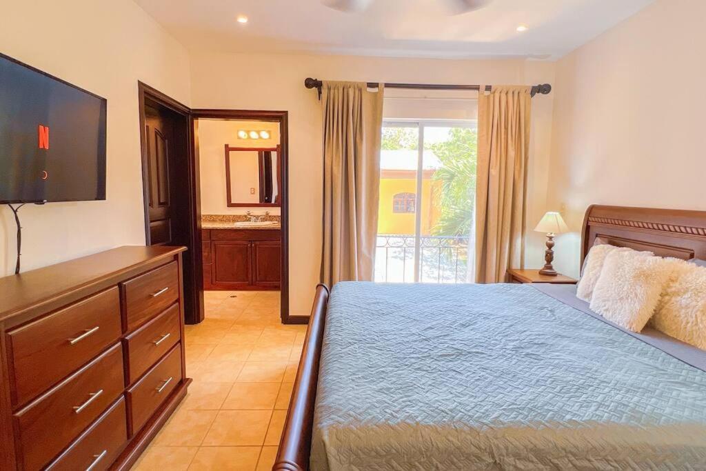 Brisas Near To Marina Herradura, Free Pool And Wifi