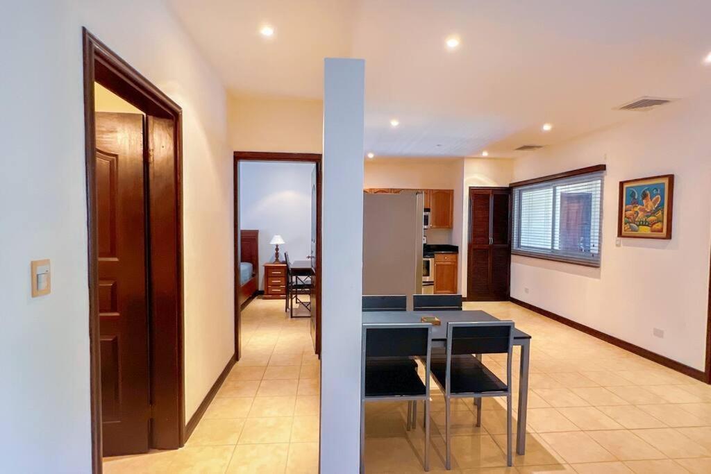 Brisas Near To Marina Herradura, Free Pool And Wifi Apartment
