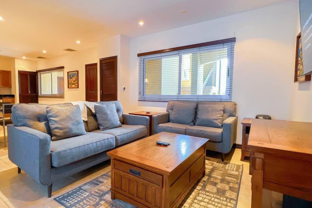 Brisas Near To Marina Herradura, Free Pool And Wifi Playa Herradura (Puntarenas)
