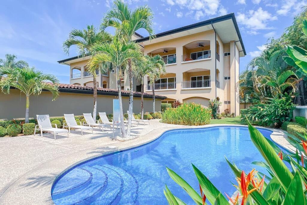 Brisas Near To Marina Herradura, Free Pool And Wifi