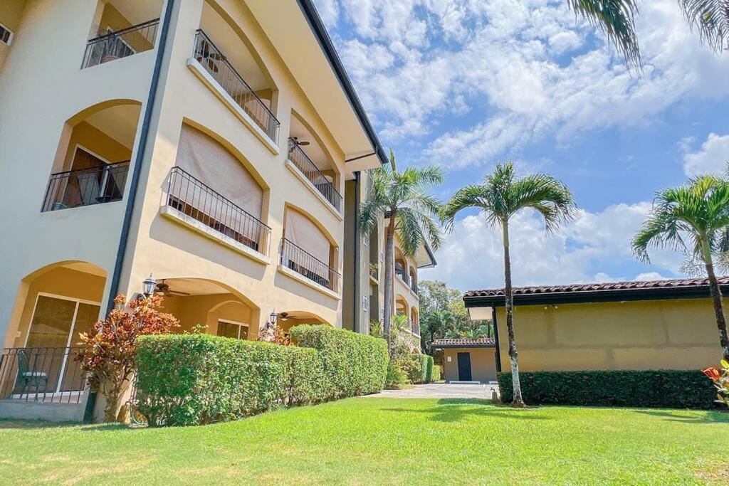 Apartment Brisas Near To Marina Herradura, Free Pool And Wifi