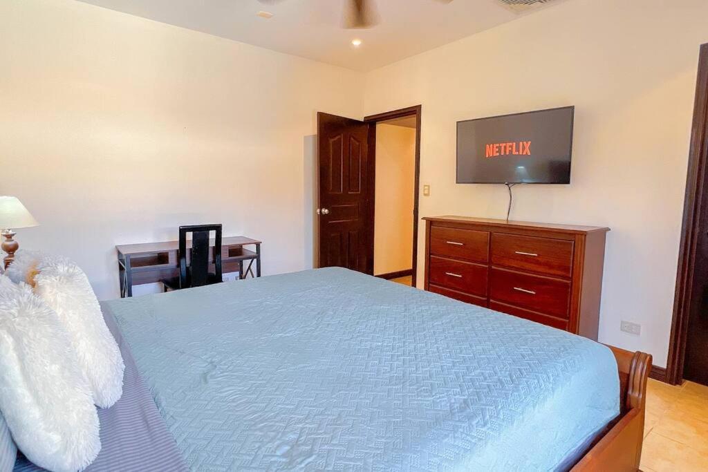 Apartment Brisas Near To Marina Herradura, Free Pool And Wifi Playa Herradura (Puntarenas)