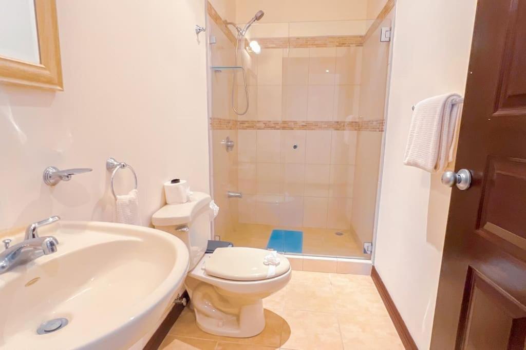 Apartment Brisas Near To Marina Herradura, Free Pool And Wifi