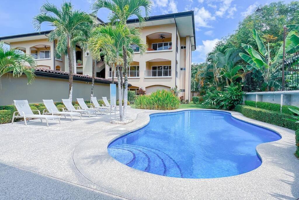 Brisas Near To Marina Herradura, Free Pool And Wifi