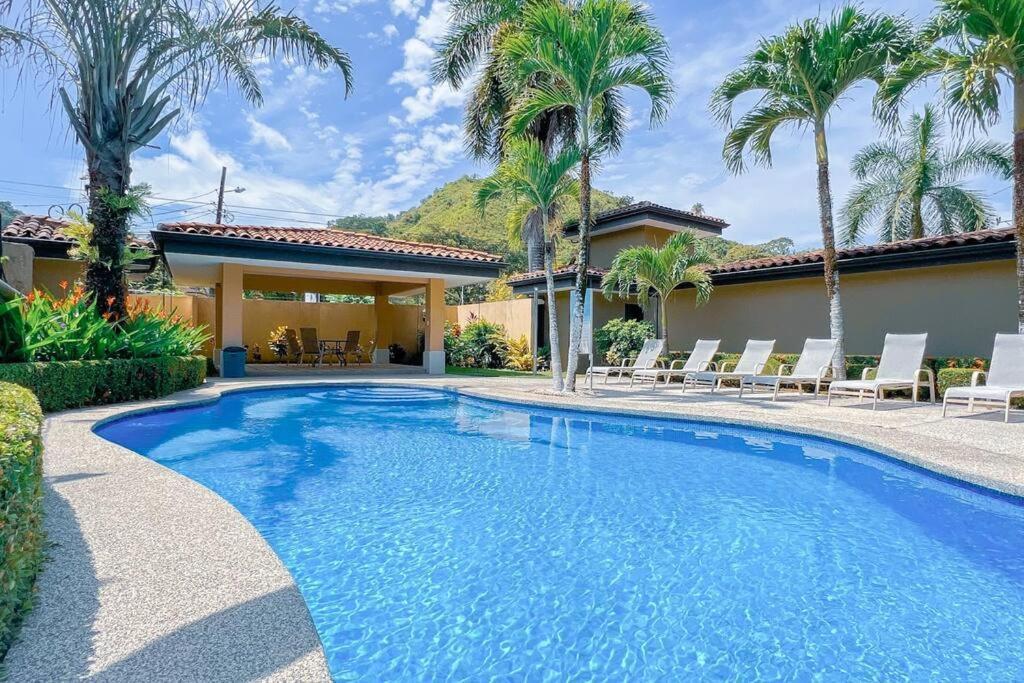 Brisas Near To Marina Herradura, Free Pool And Wifi Apartment Playa Herradura (Puntarenas)